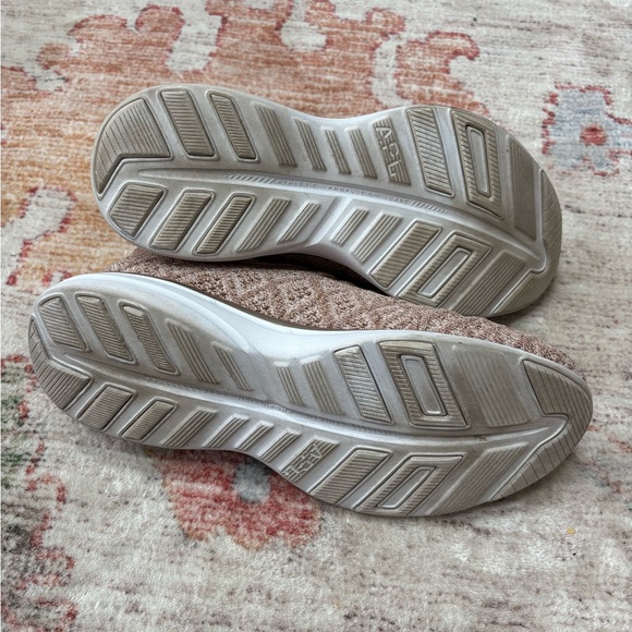 APL Athletic Propulsion Labs Techloom Phantom Rose Gold/Pink Women’s Shoe Size 7 - Picture 11 of 13